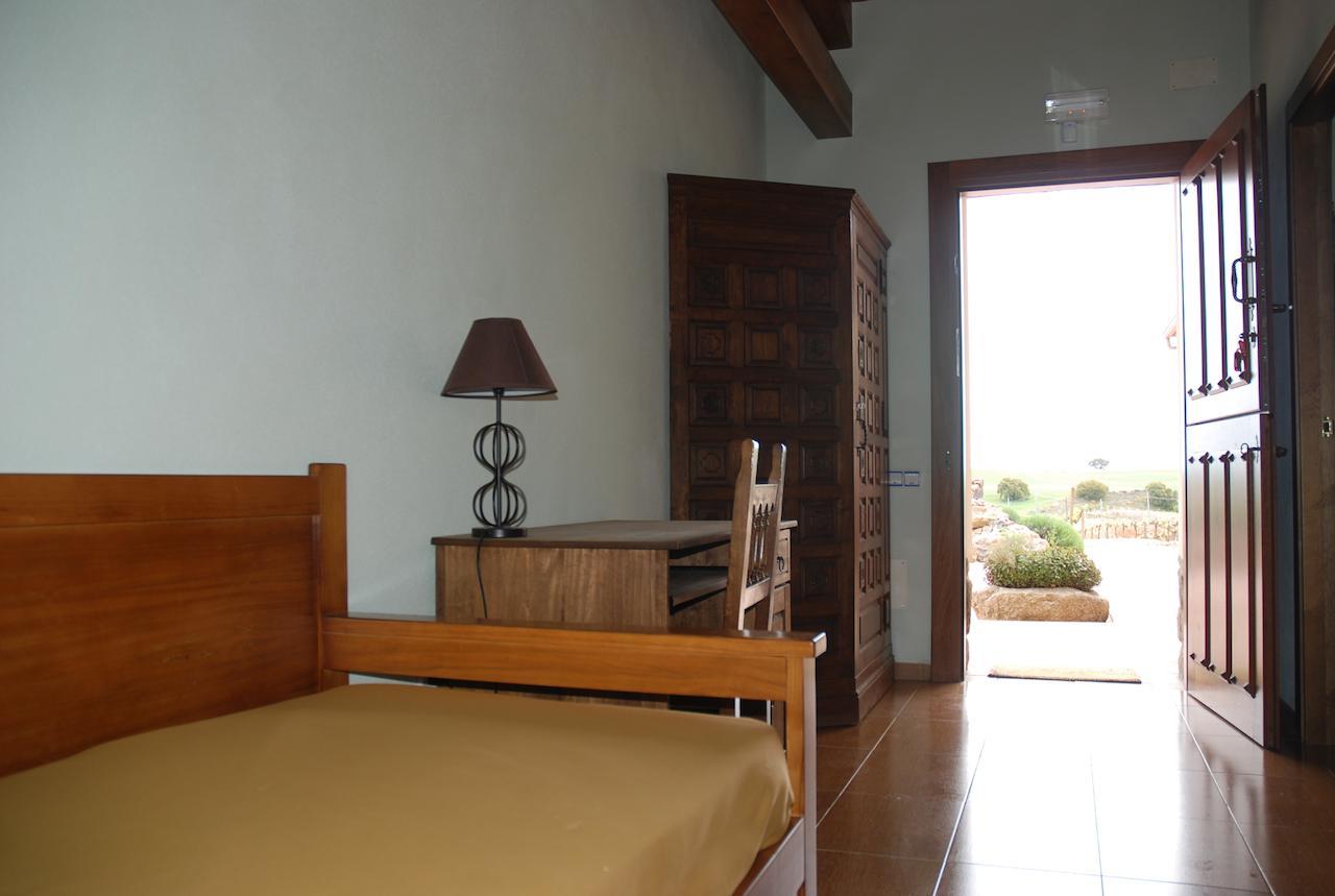Casa Rural Teso De La Encina Villamor de los Escuderos Номер фото