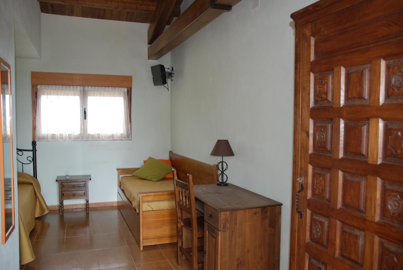 Casa Rural Teso De La Encina Villamor de los Escuderos Номер фото